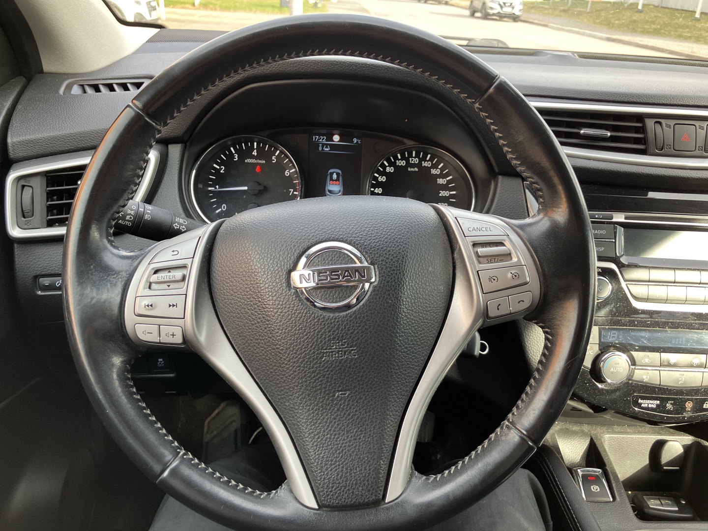 NISSAN Qashqai 2016