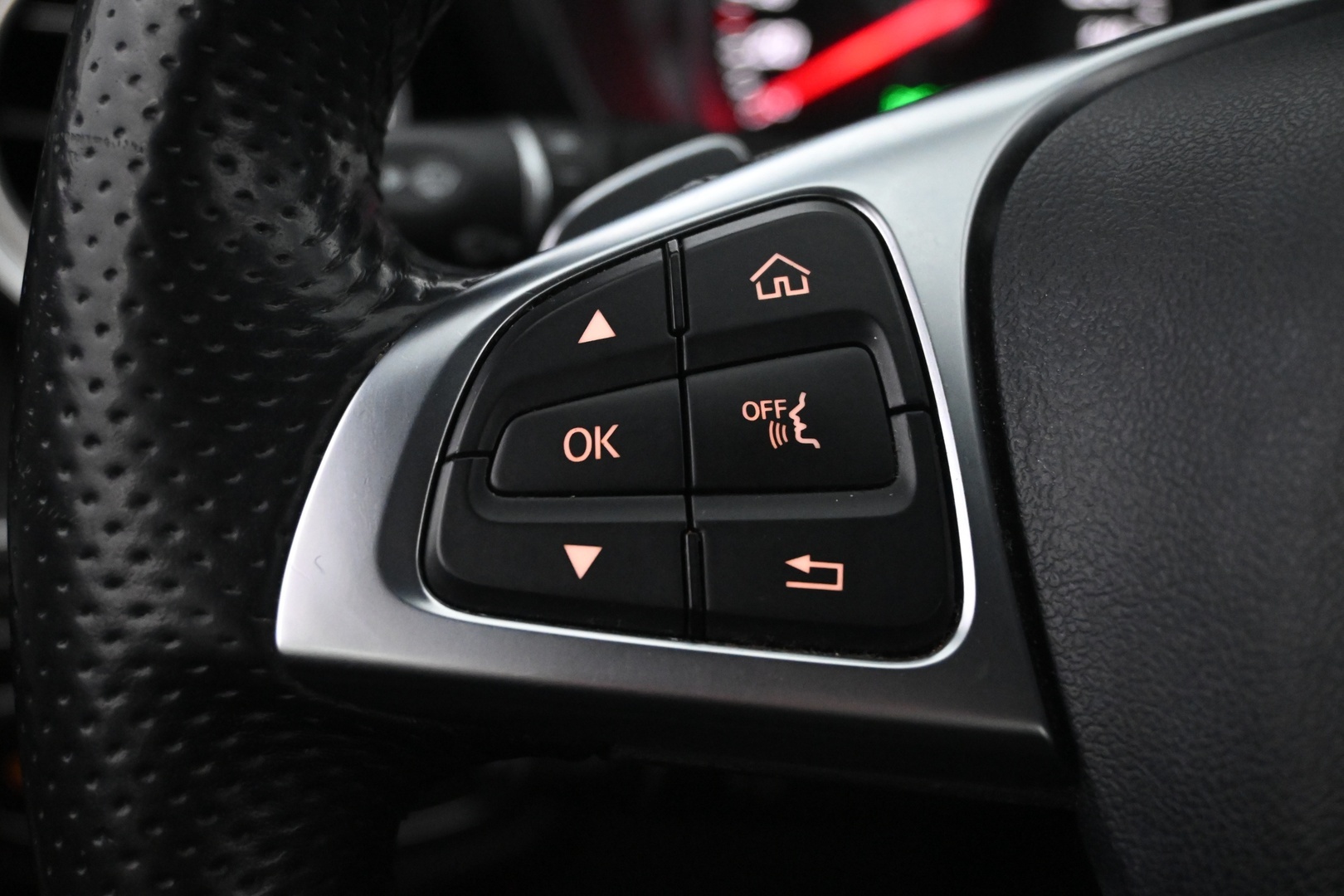 MERCEDES-BENZ C 2017