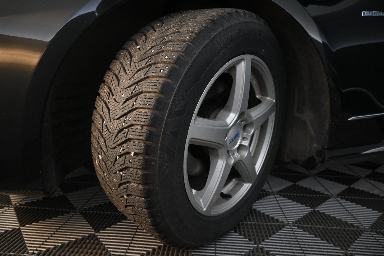 MERCEDES-BENZ E 2011