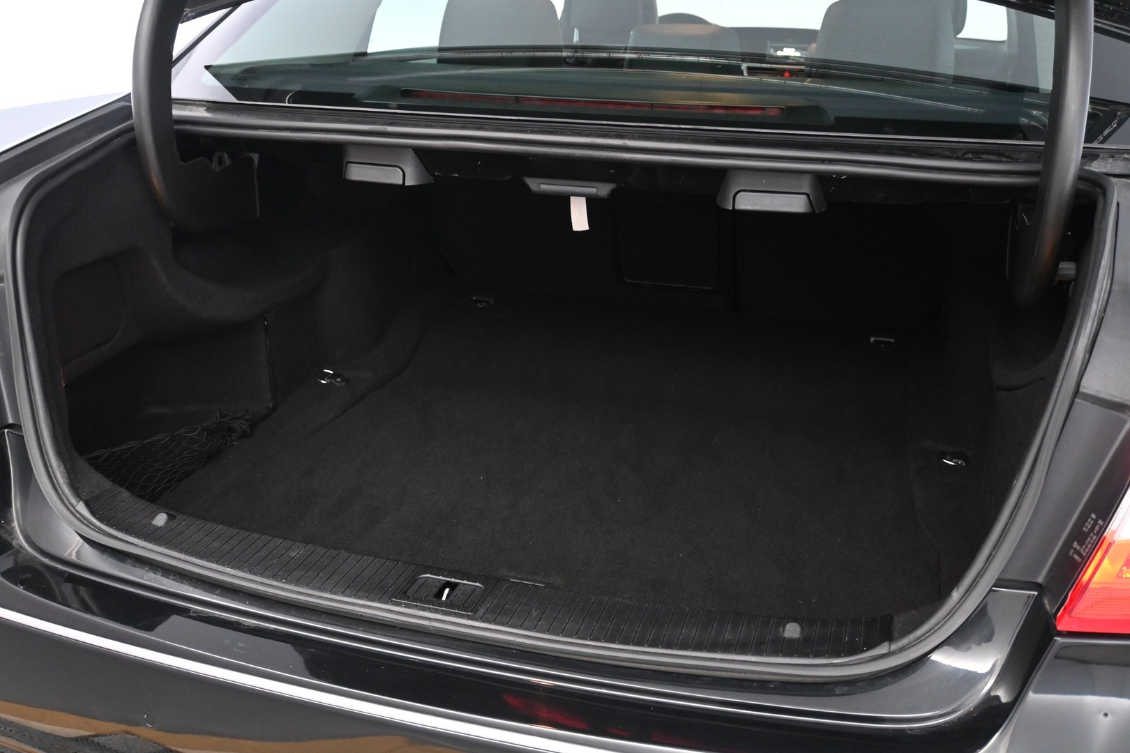 MERCEDES-BENZ E 2011