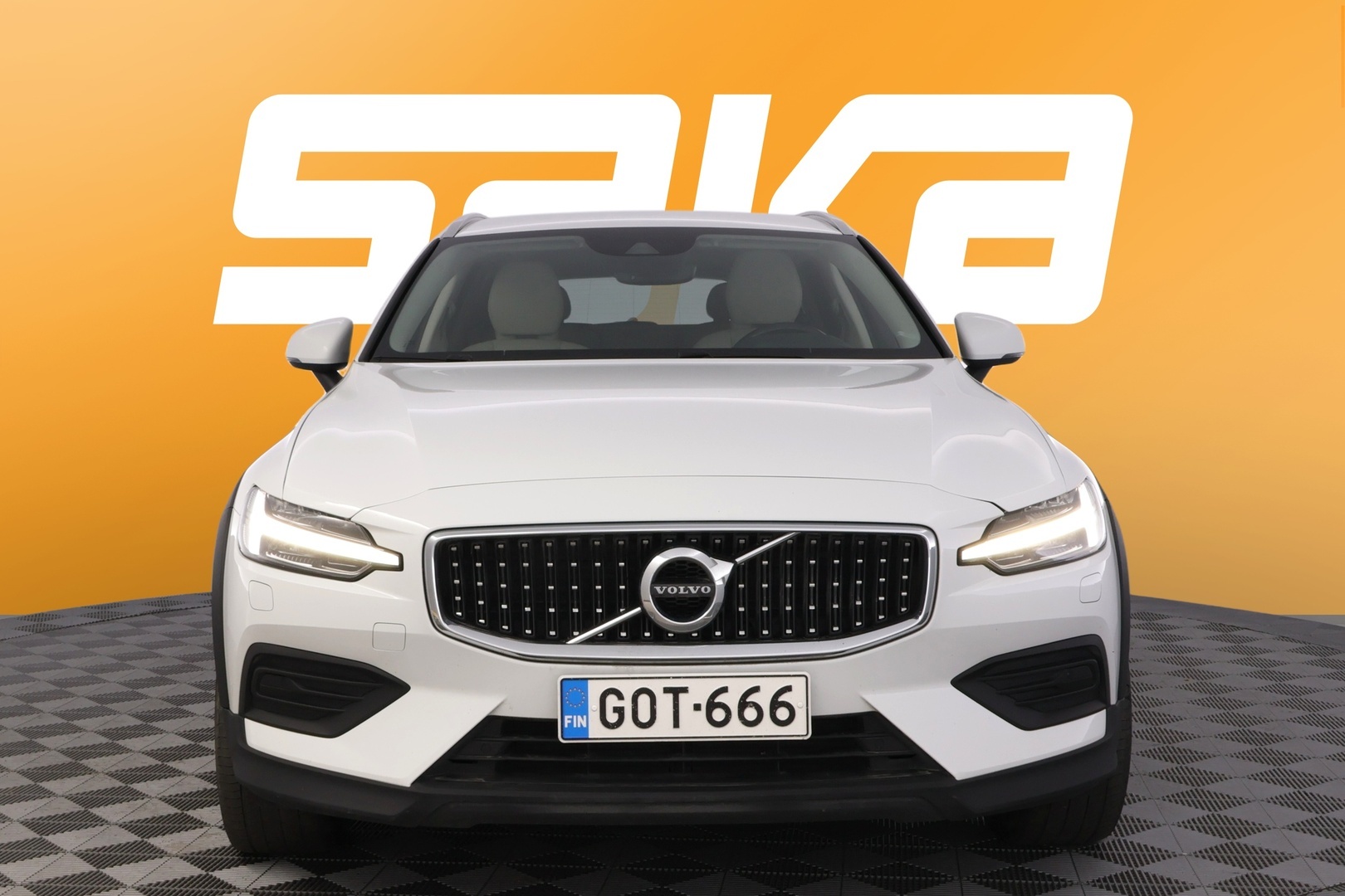 VOLVO V60 Cross Country 2022