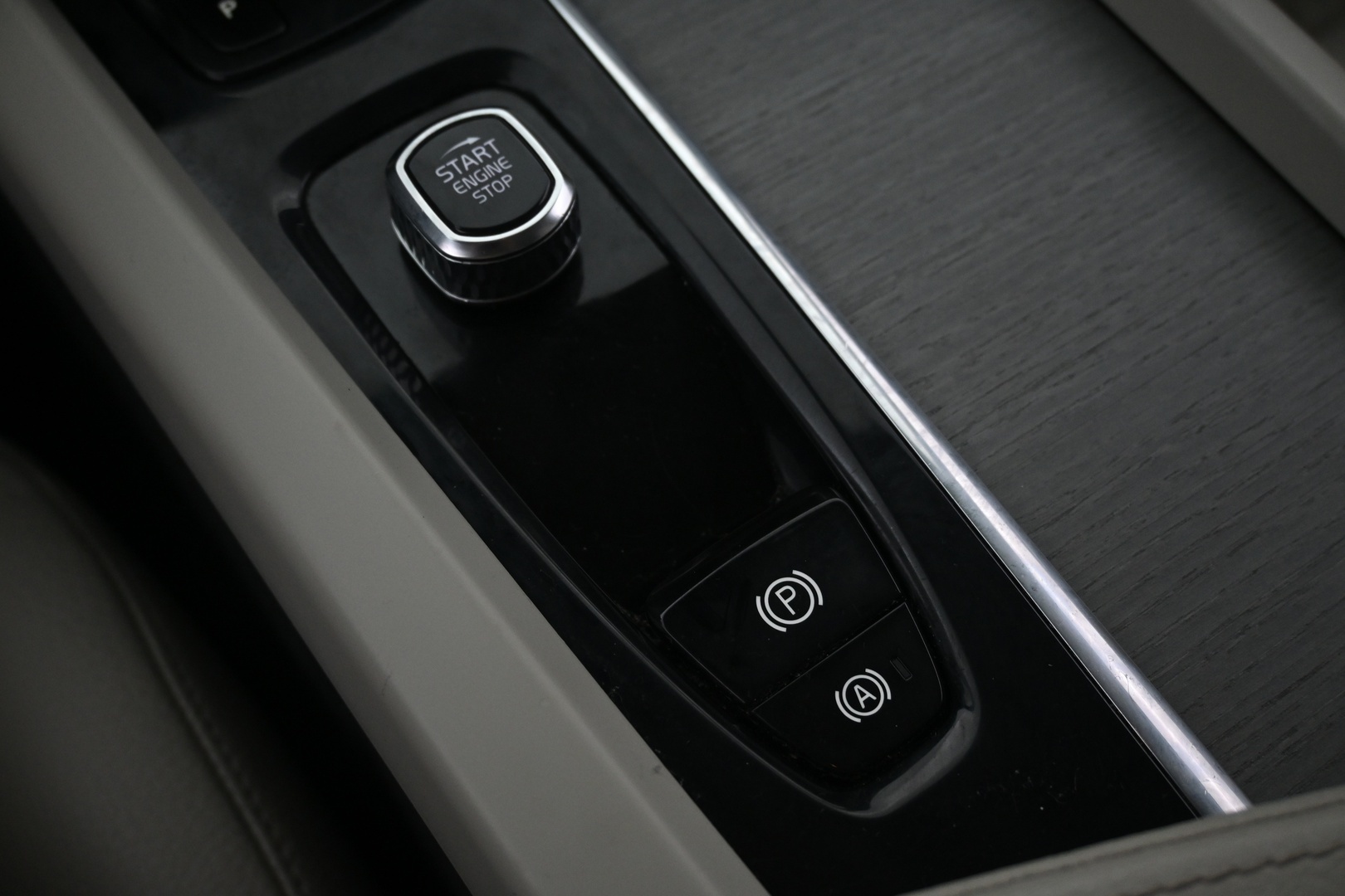 VOLVO V60 Cross Country 2022