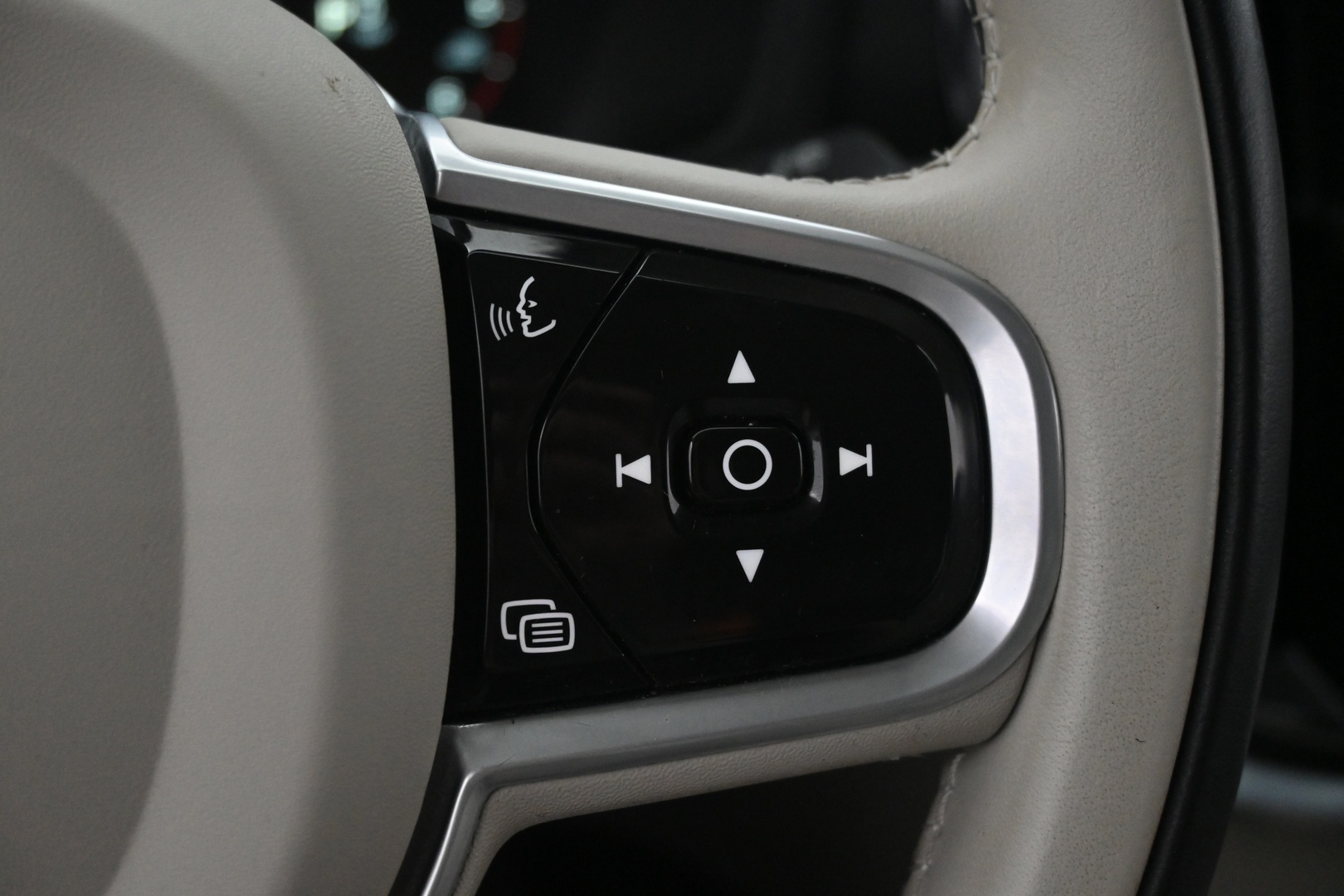 VOLVO V60 Cross Country 2022