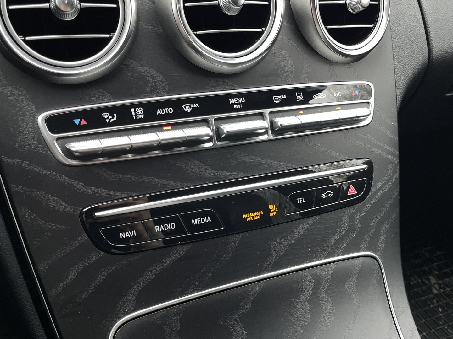 MERCEDES-BENZ C 2019