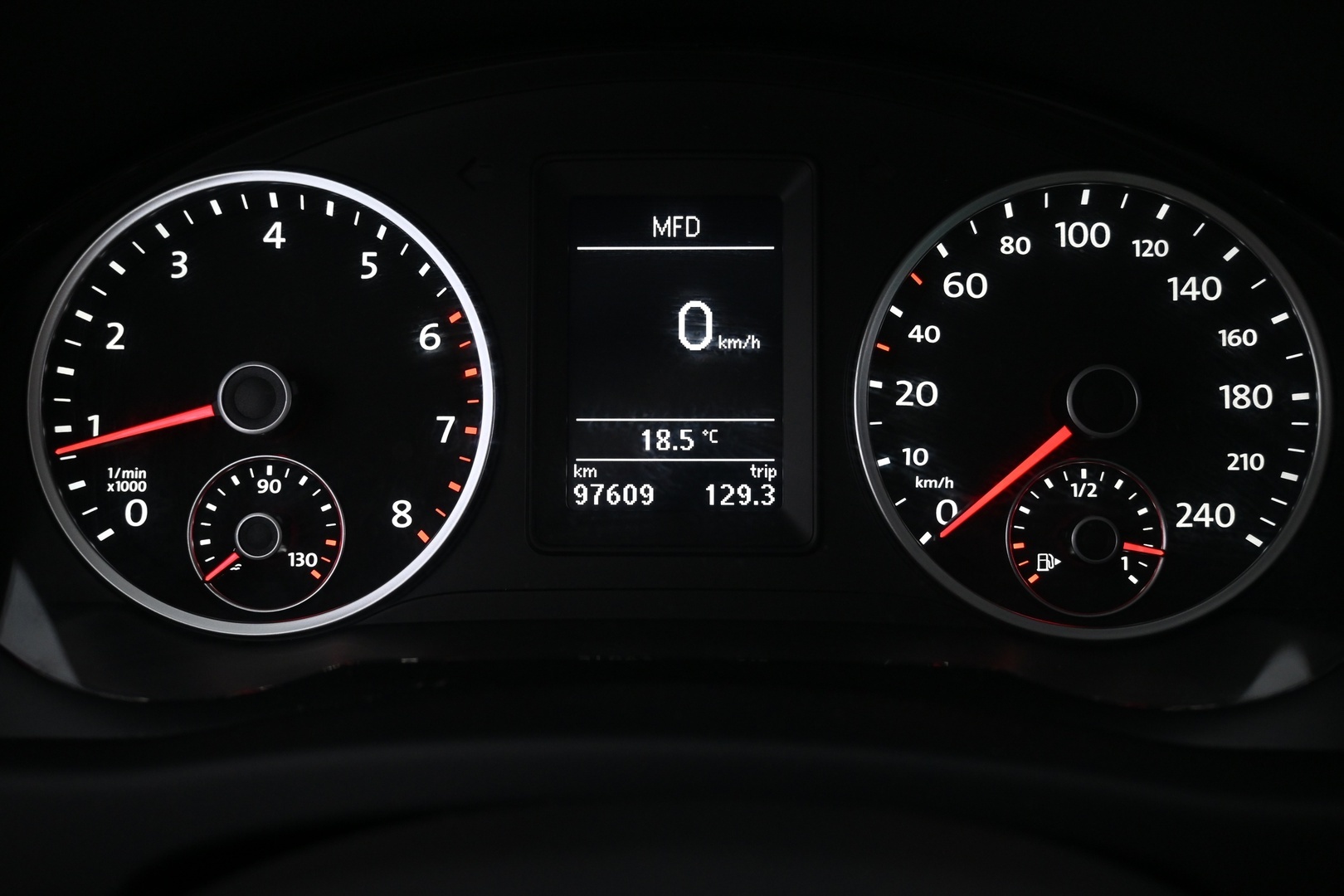 VOLKSWAGEN Tiguan 2016