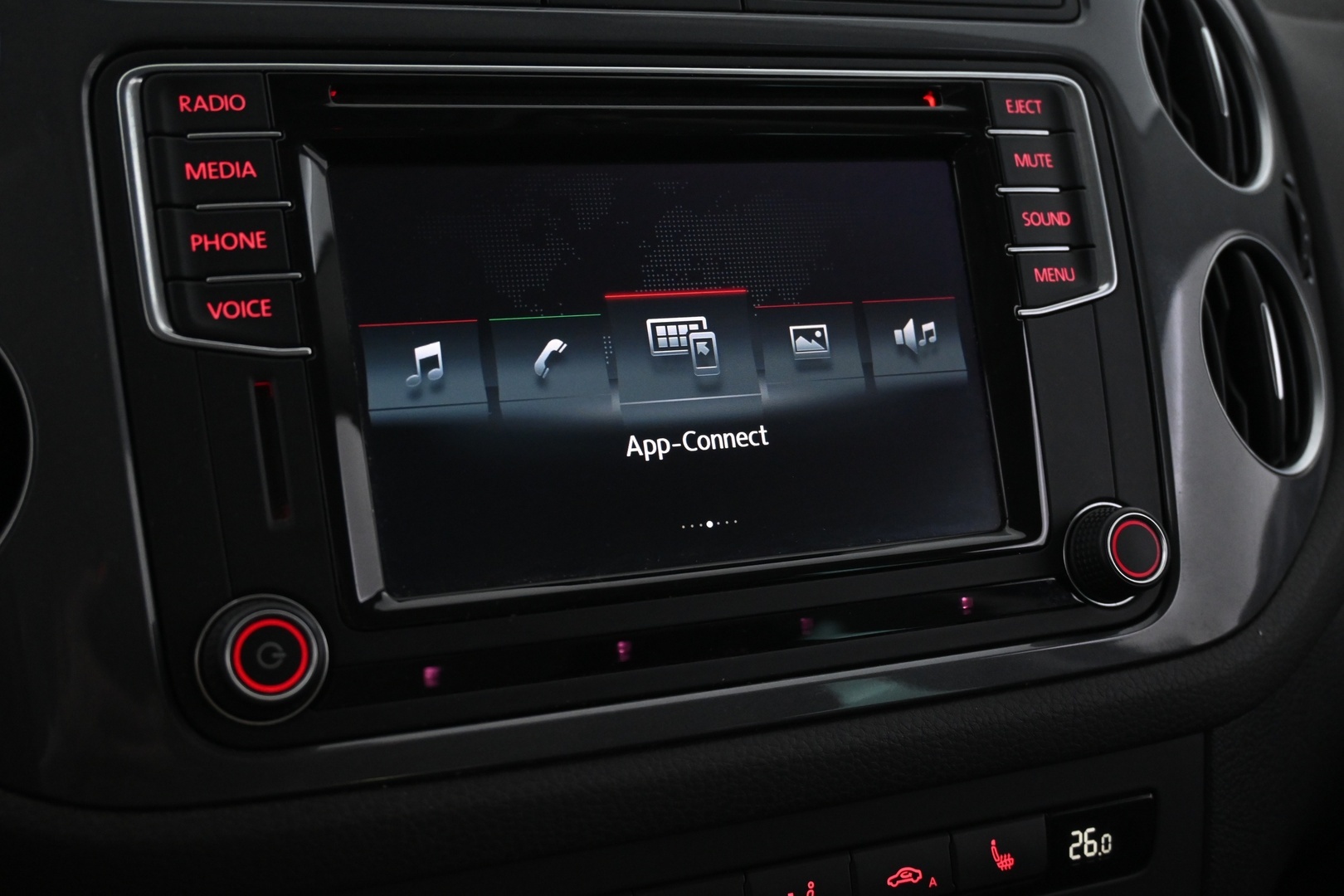 VOLKSWAGEN Tiguan 2016