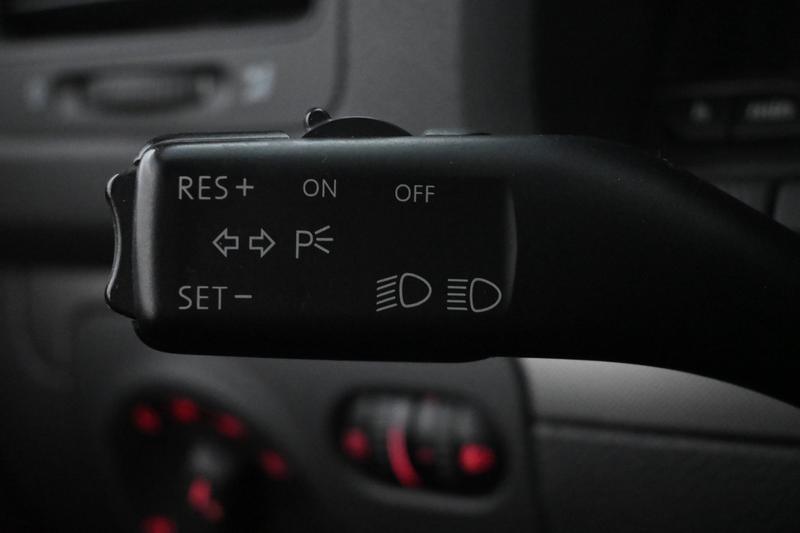 VOLKSWAGEN Golf 2007