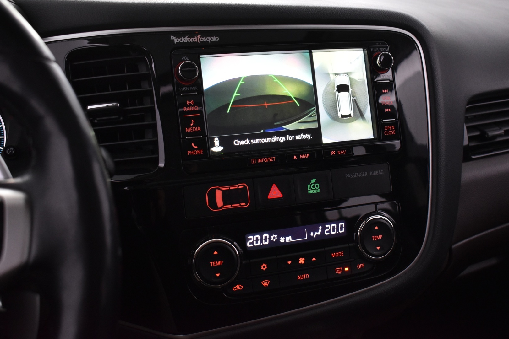 MITSUBISHI OUTLANDER PHEV 2016