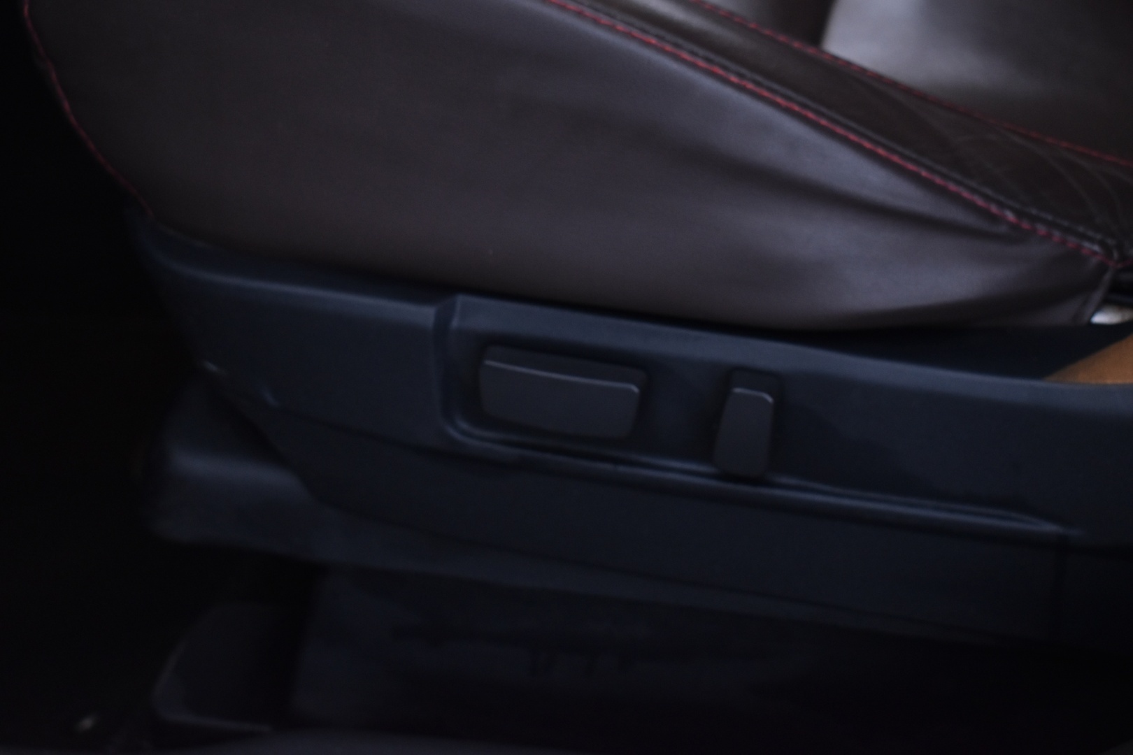 MITSUBISHI OUTLANDER PHEV 2016