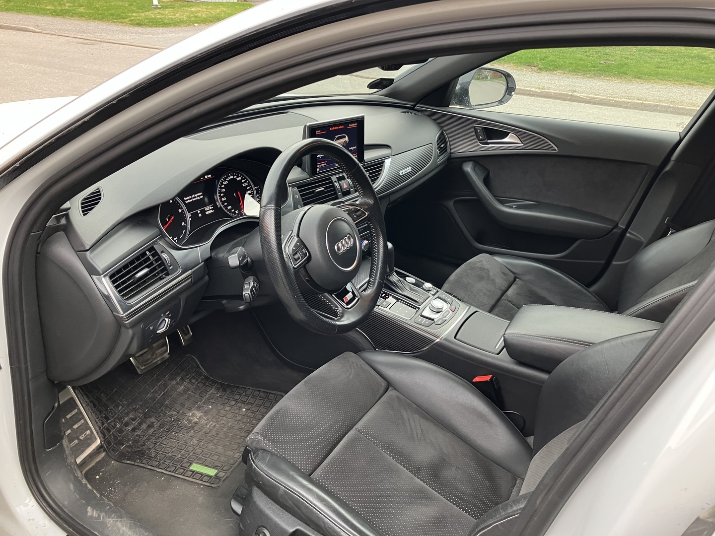 AUDI A6 2016