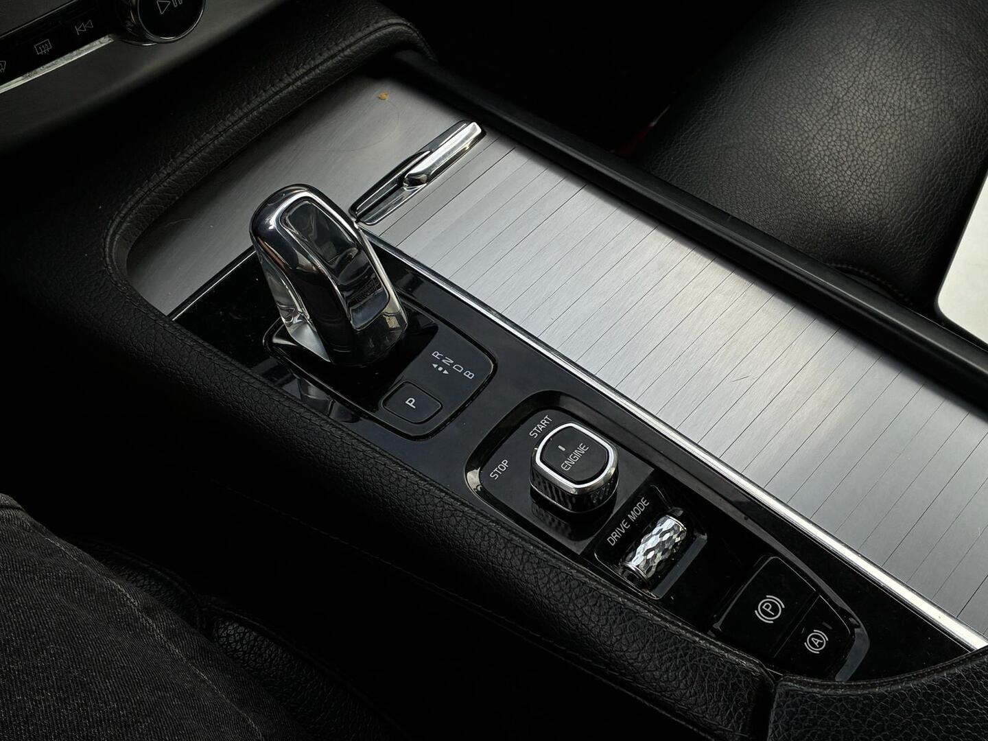 VOLVO XC90 2017
