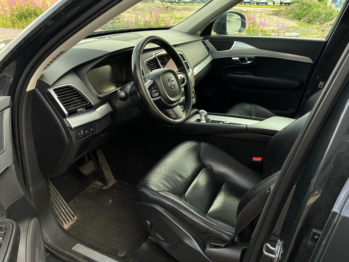 VOLVO XC90 2017
