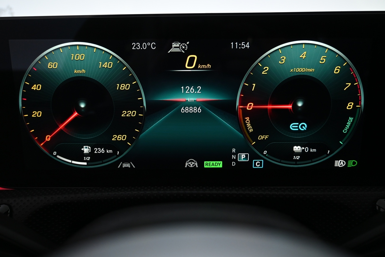 MERCEDES-BENZ A 2021