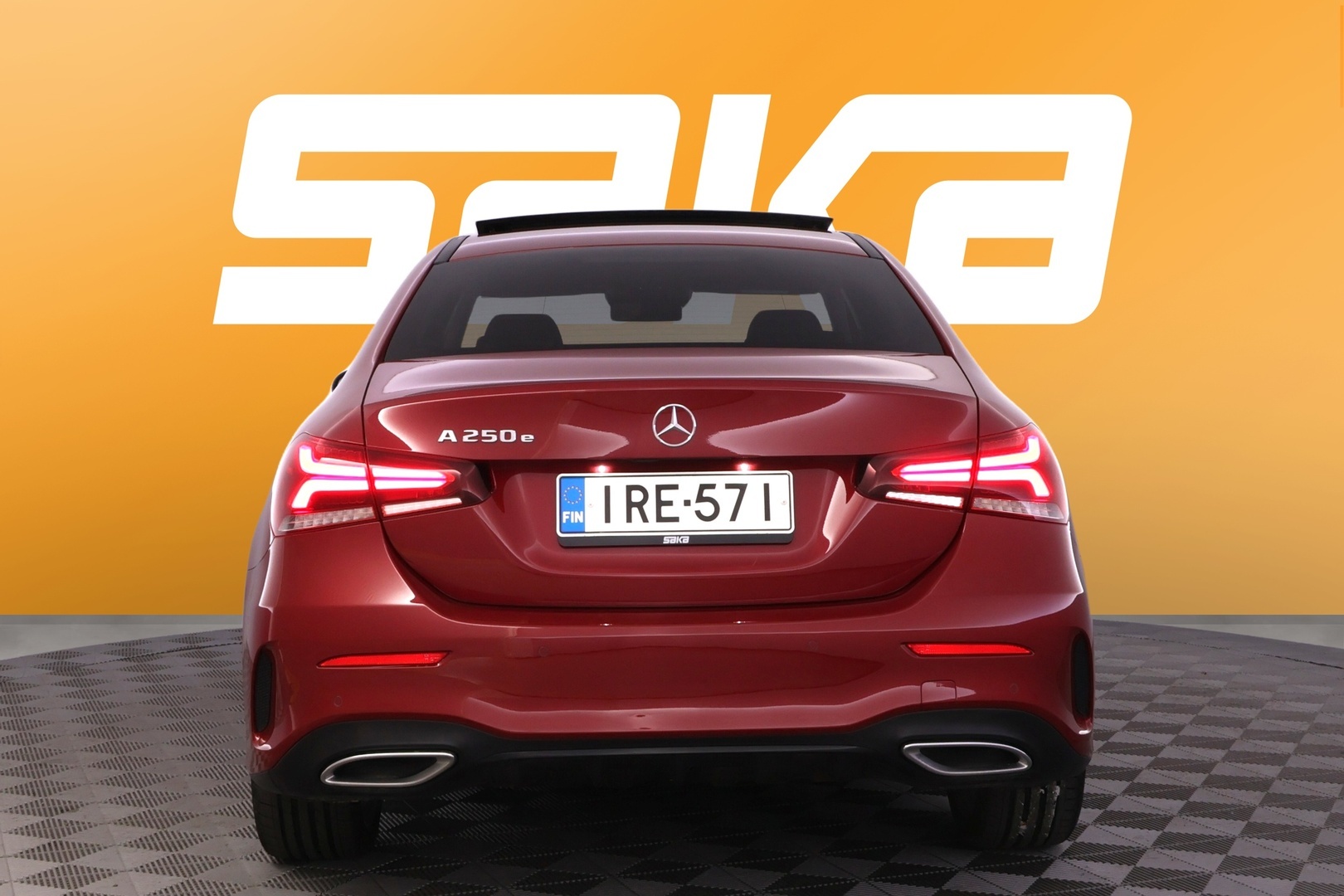 MERCEDES-BENZ A 2021