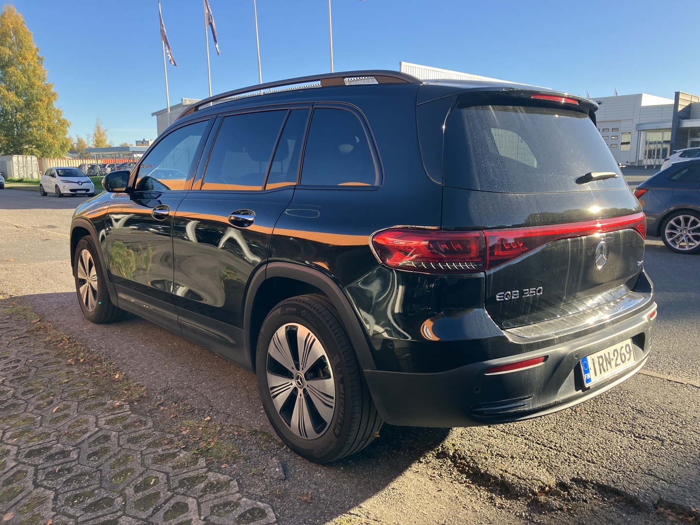 MERCEDES-BENZ EQB 2024