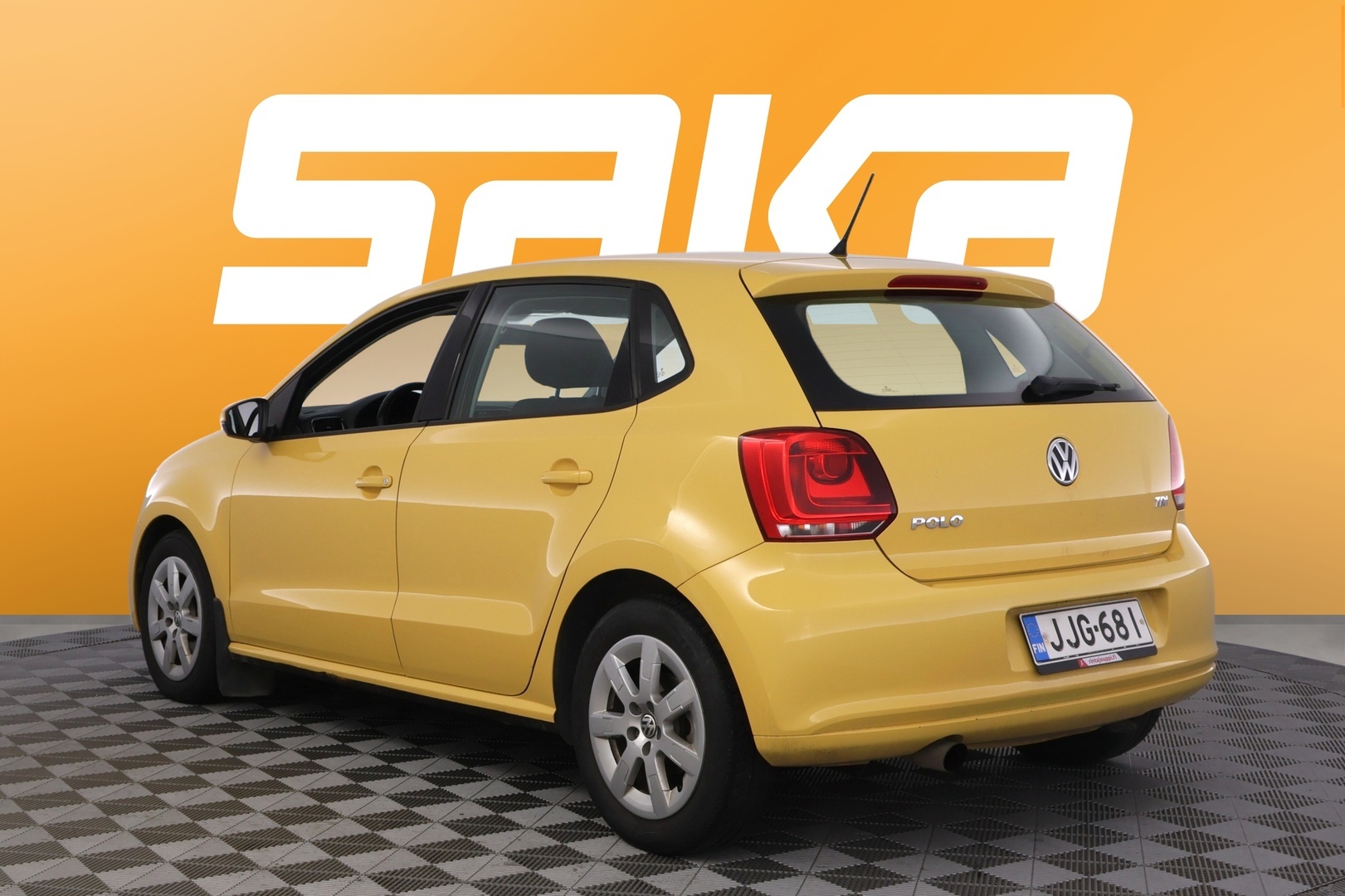 VOLKSWAGEN Polo 2011
