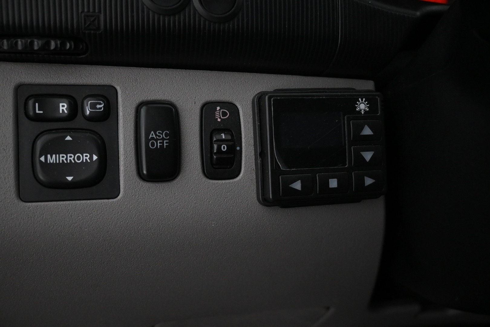 MITSUBISHI L200 2010