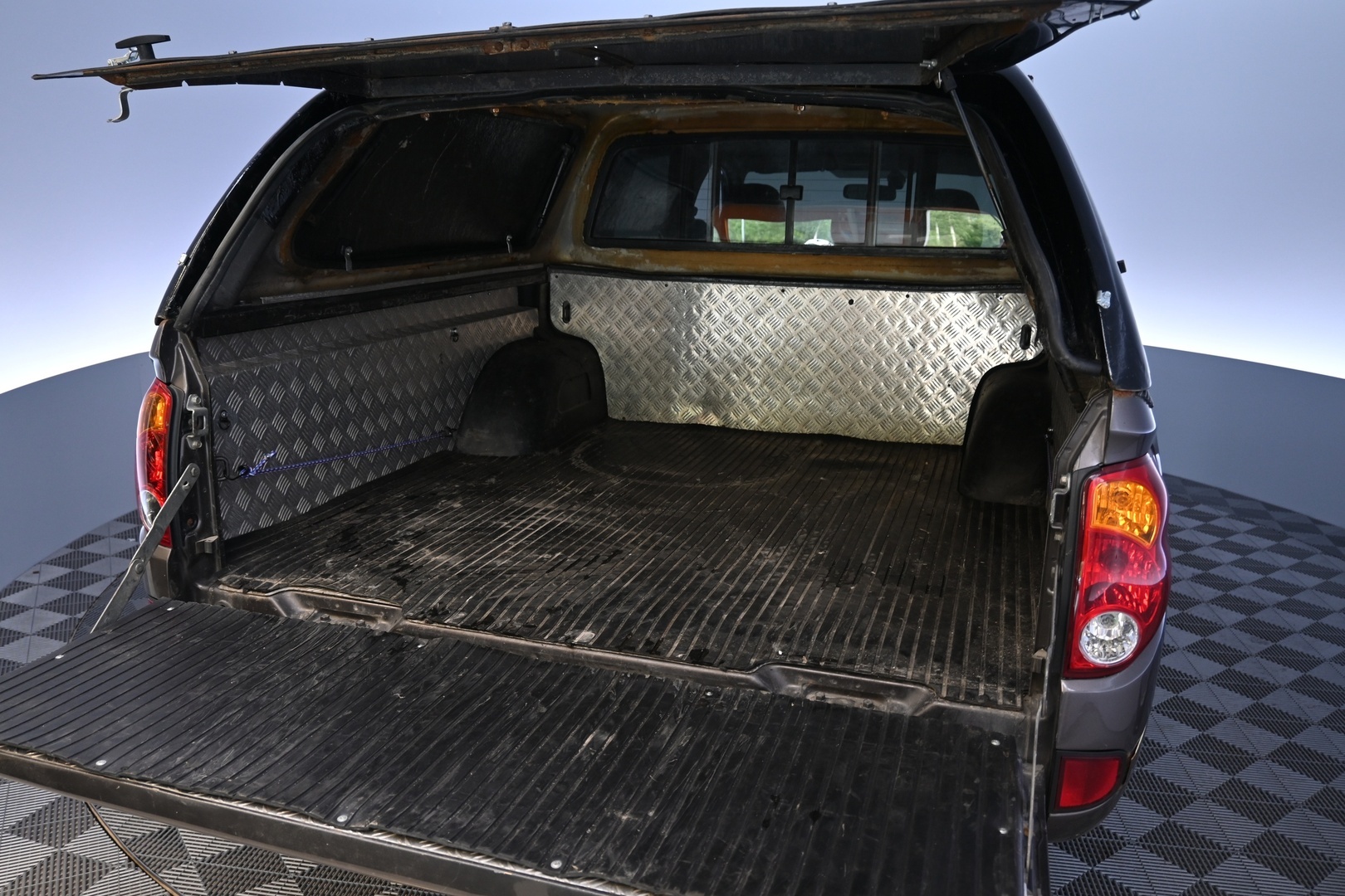 MITSUBISHI L200 2010