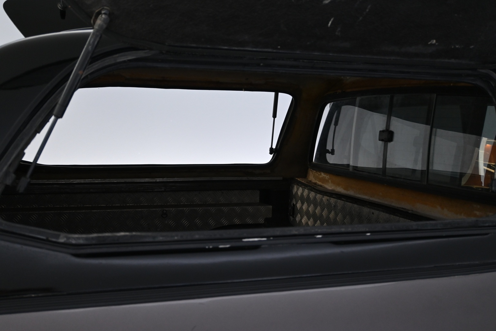 MITSUBISHI L200 2010
