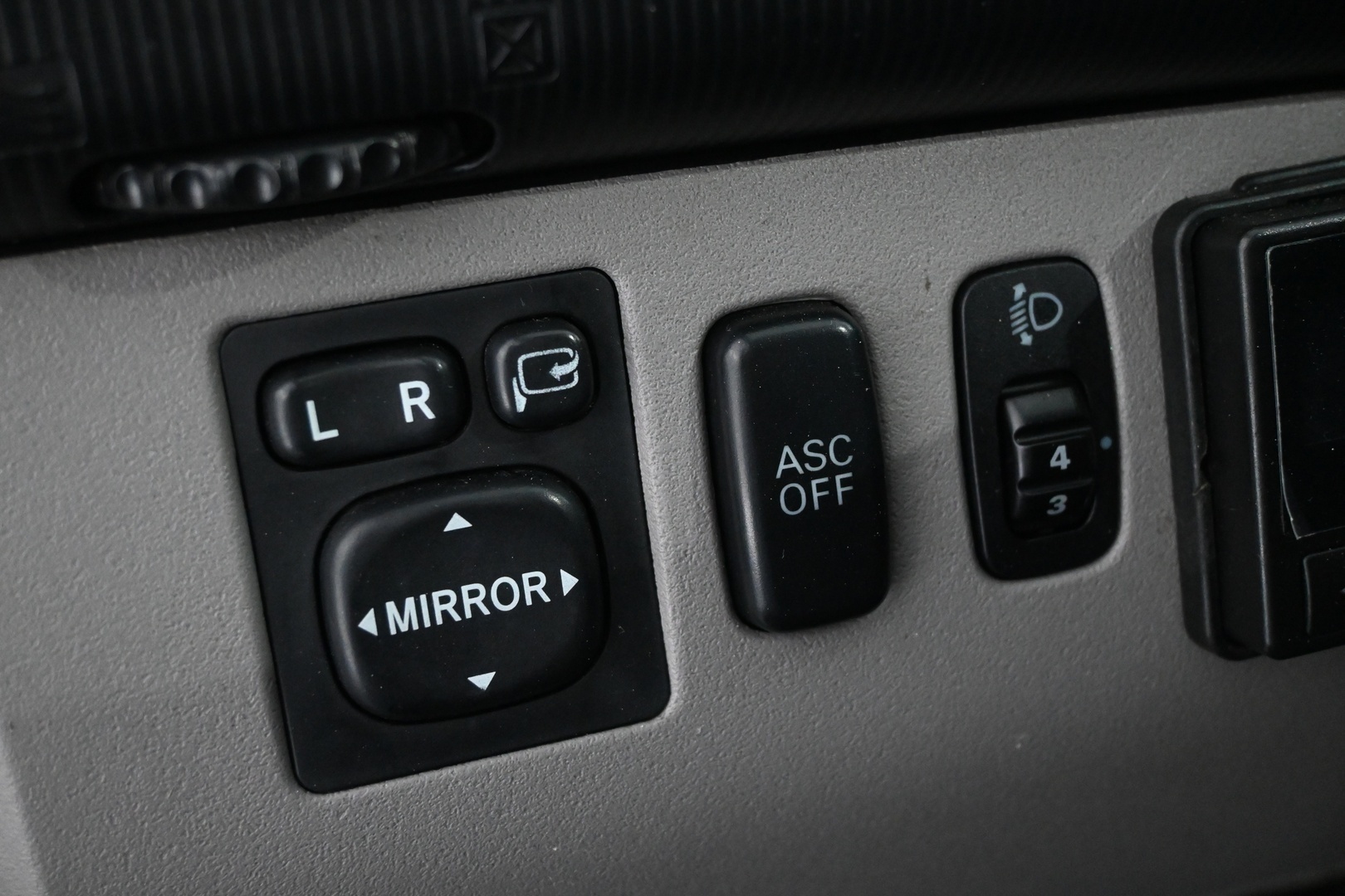 MITSUBISHI L200 2010