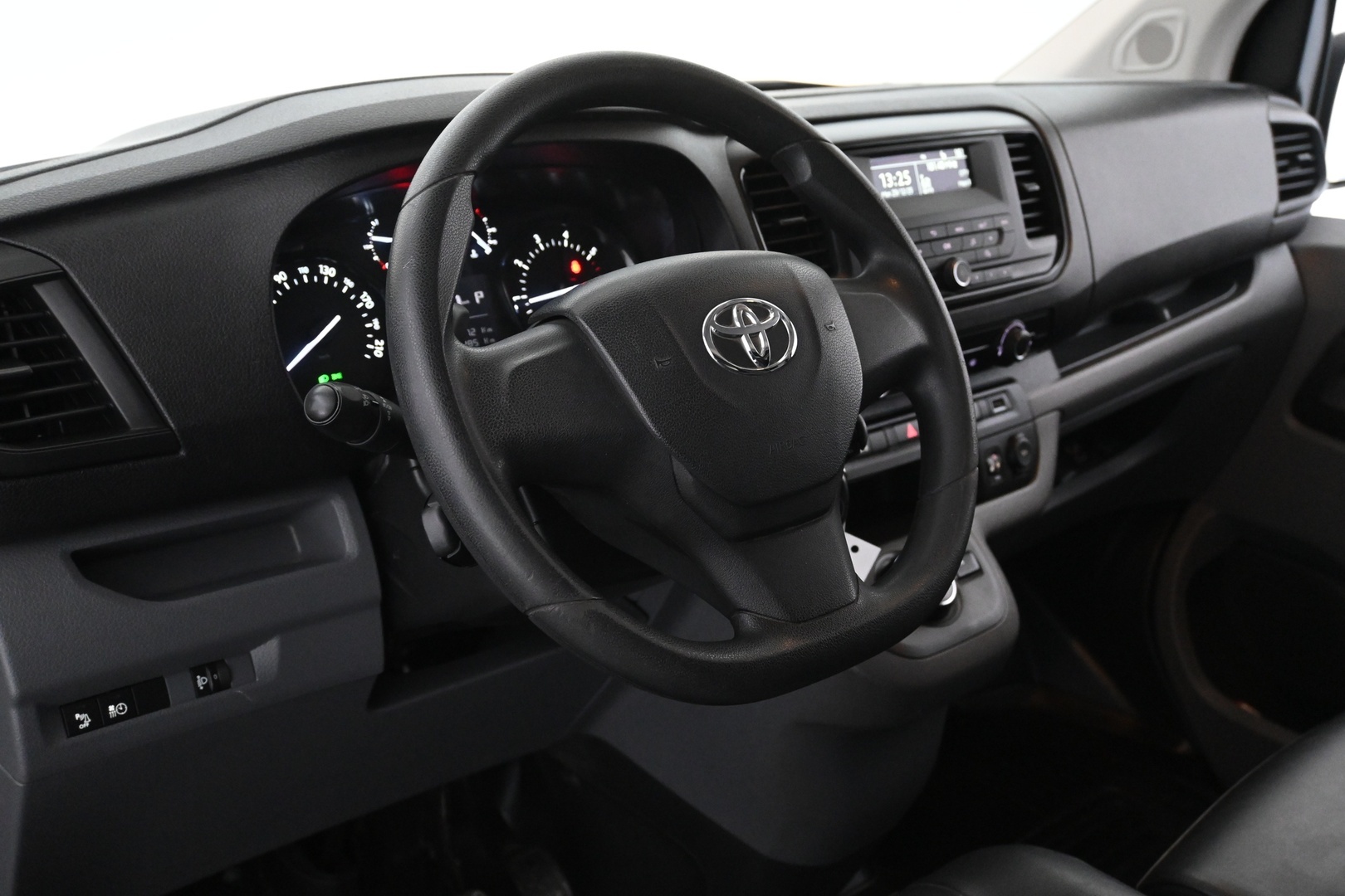 TOYOTA Proace 2020