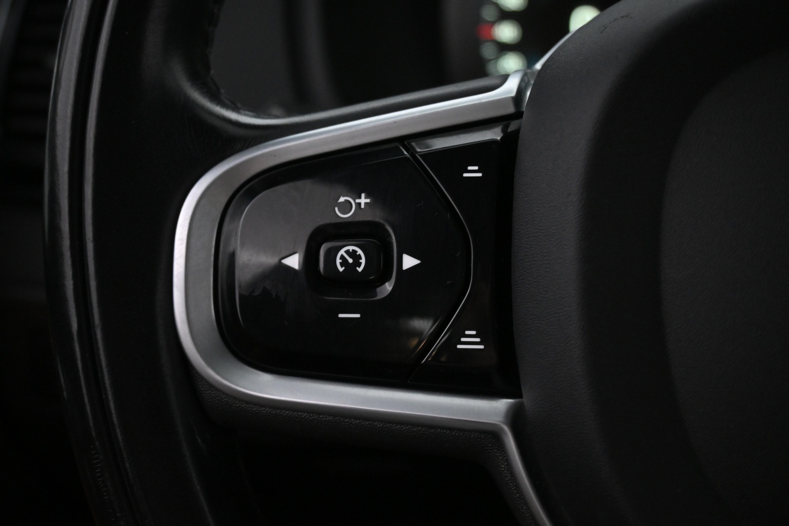 VOLVO XC90 2022