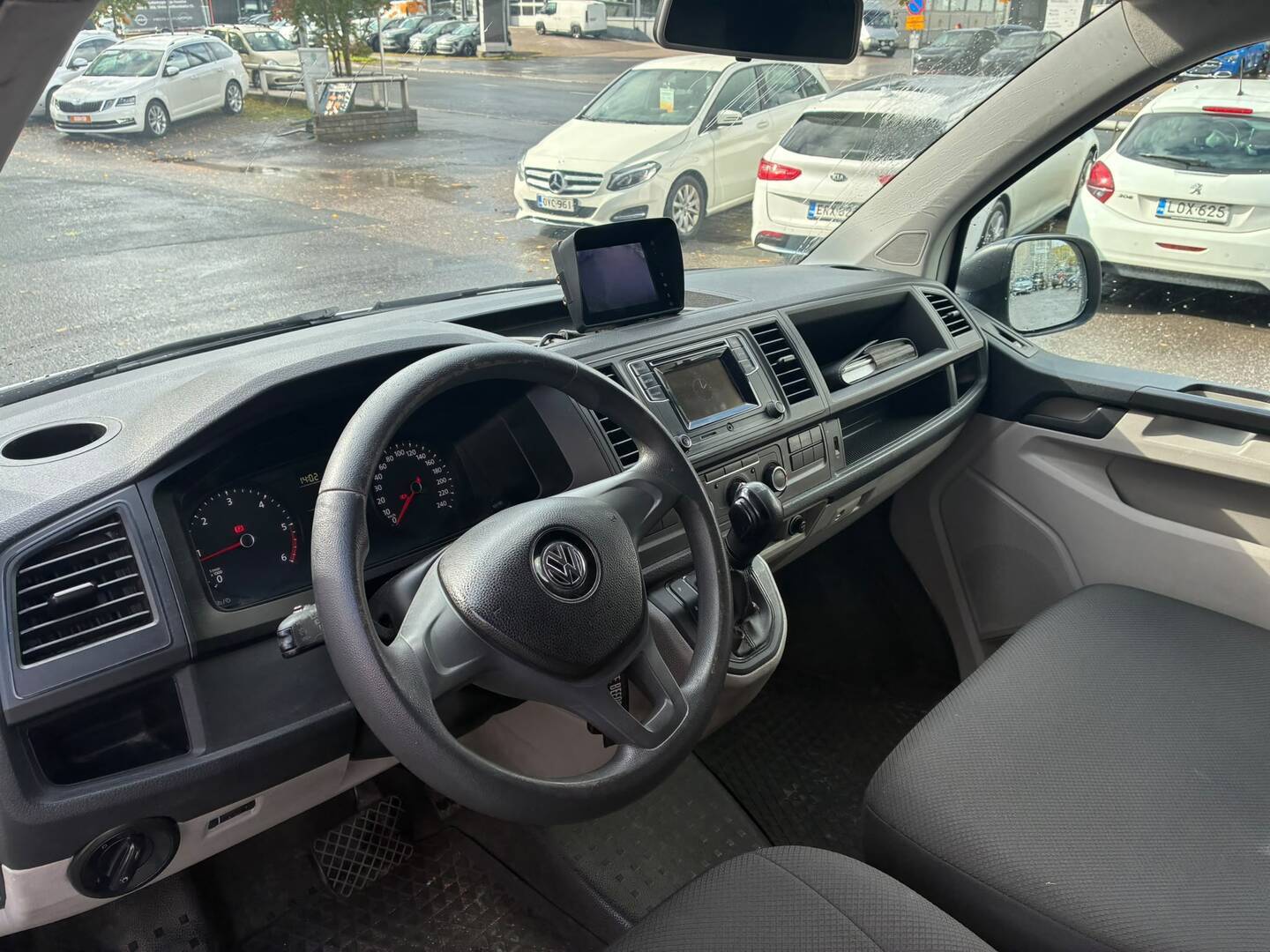 VOLKSWAGEN Transporter 2018
