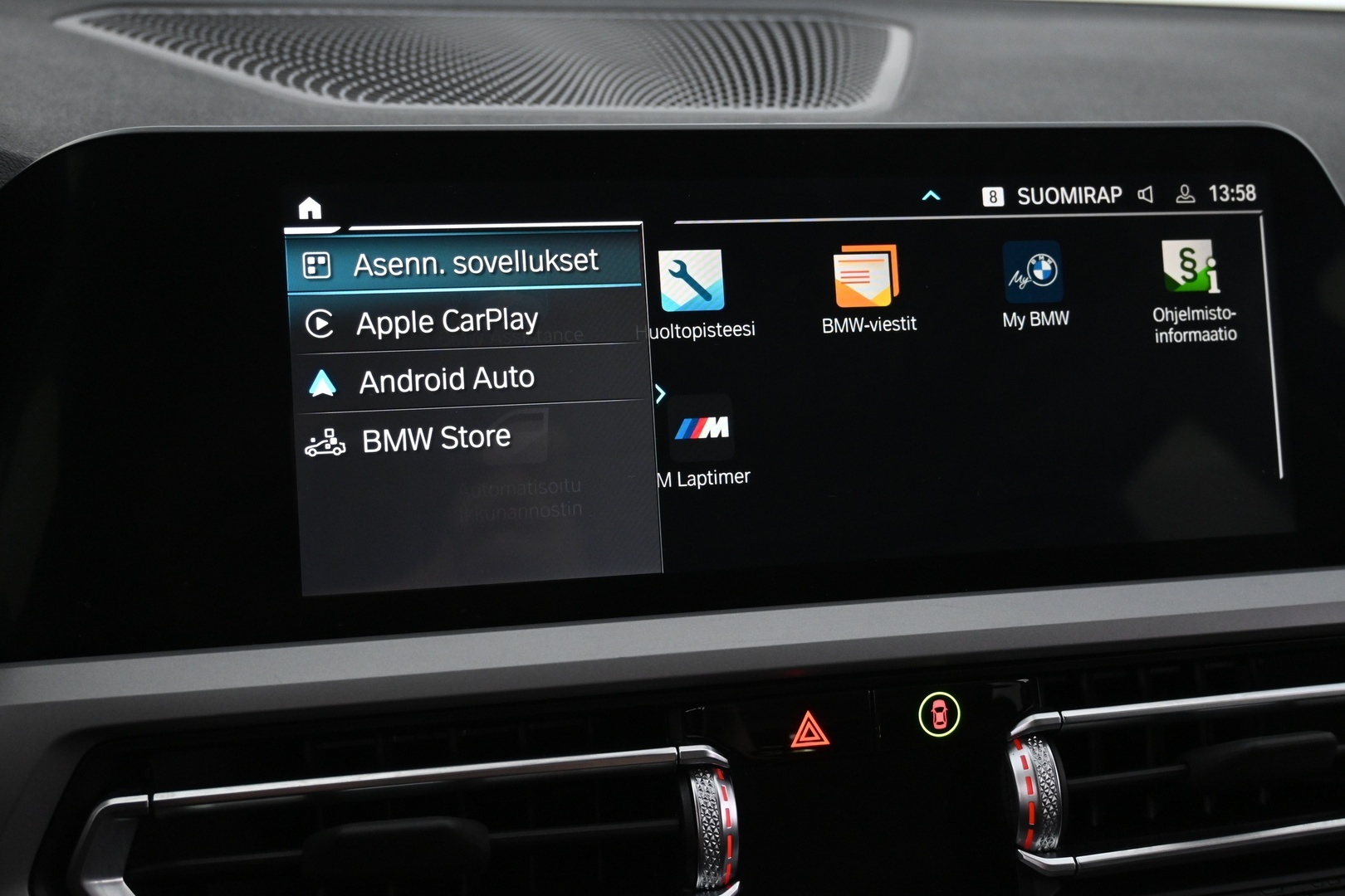 BMW 330 2022