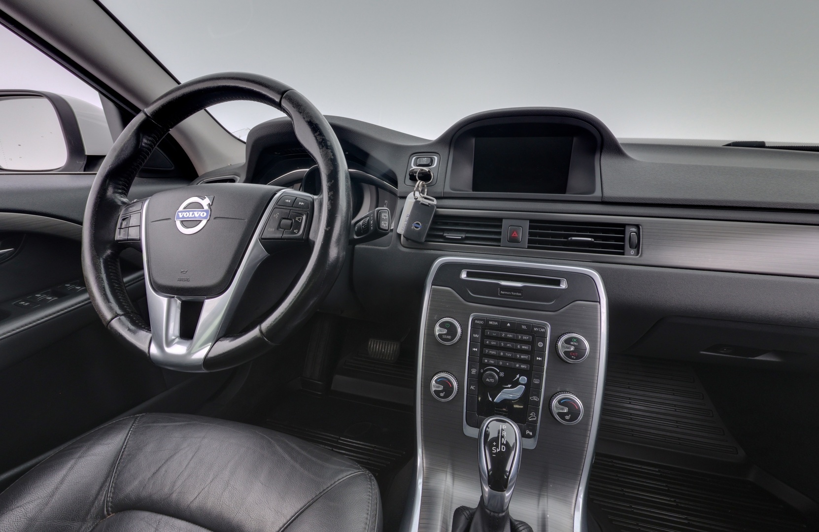 VOLVO XC70 2016