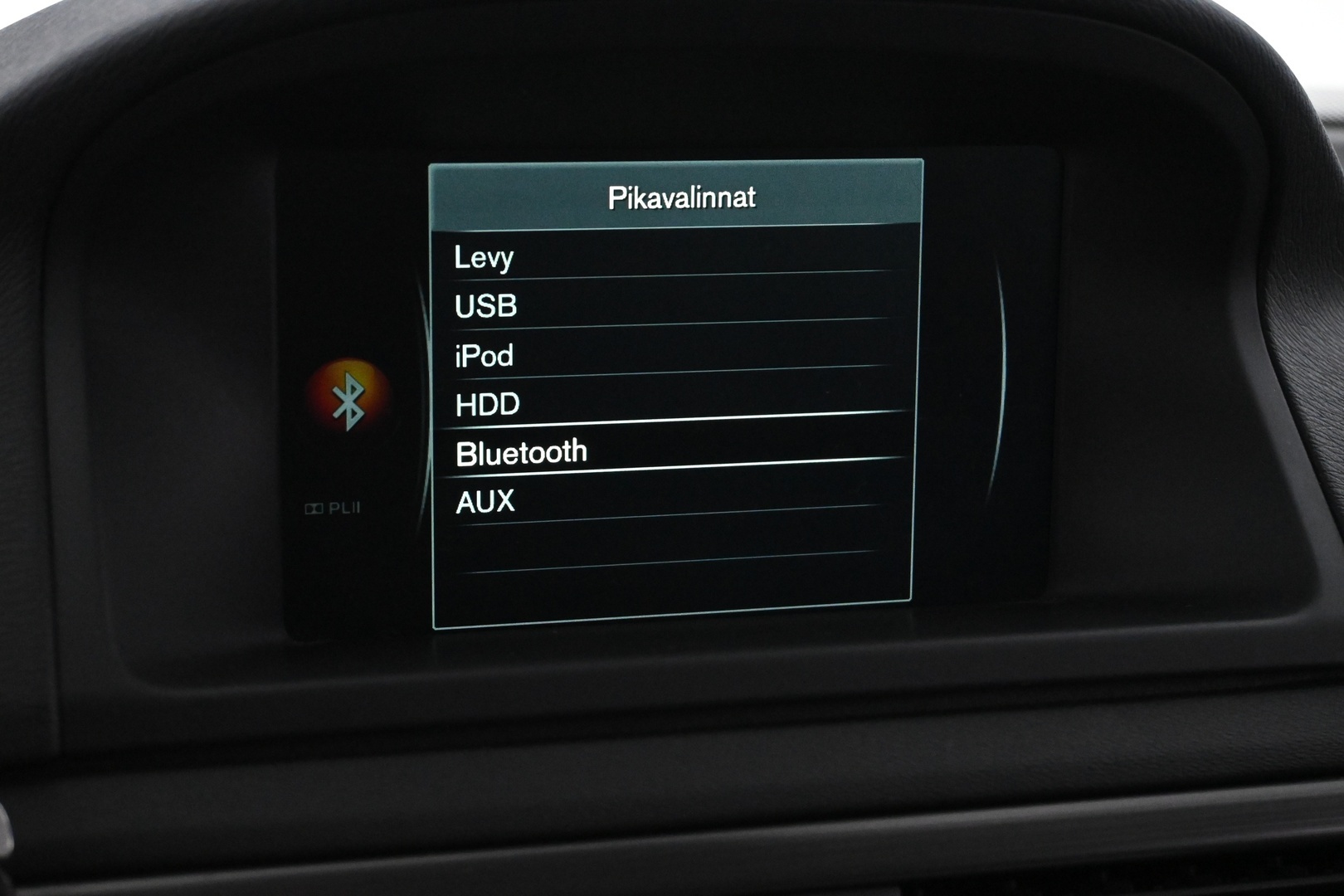 VOLVO XC70 2016