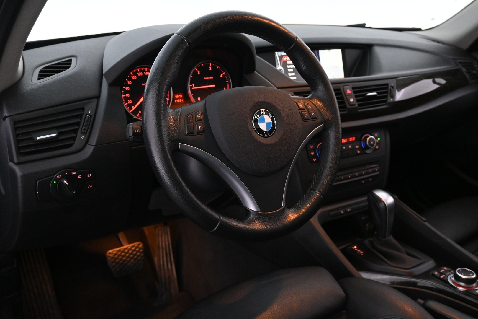 BMW X1 2011