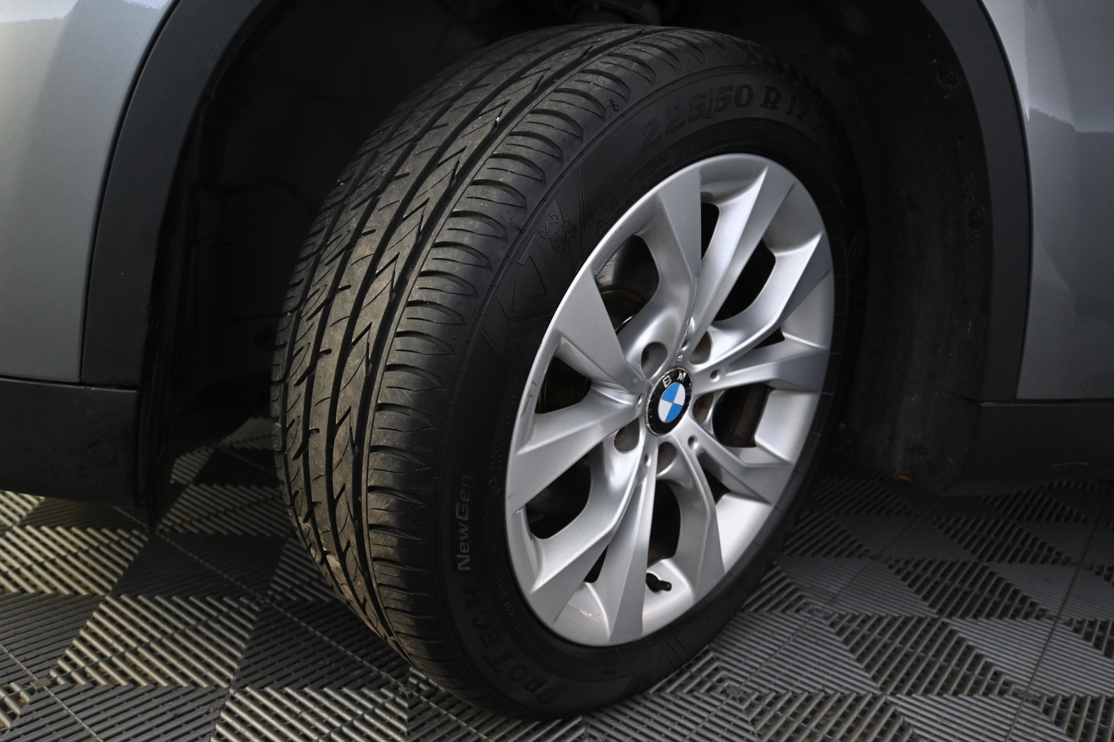 BMW X1 2011