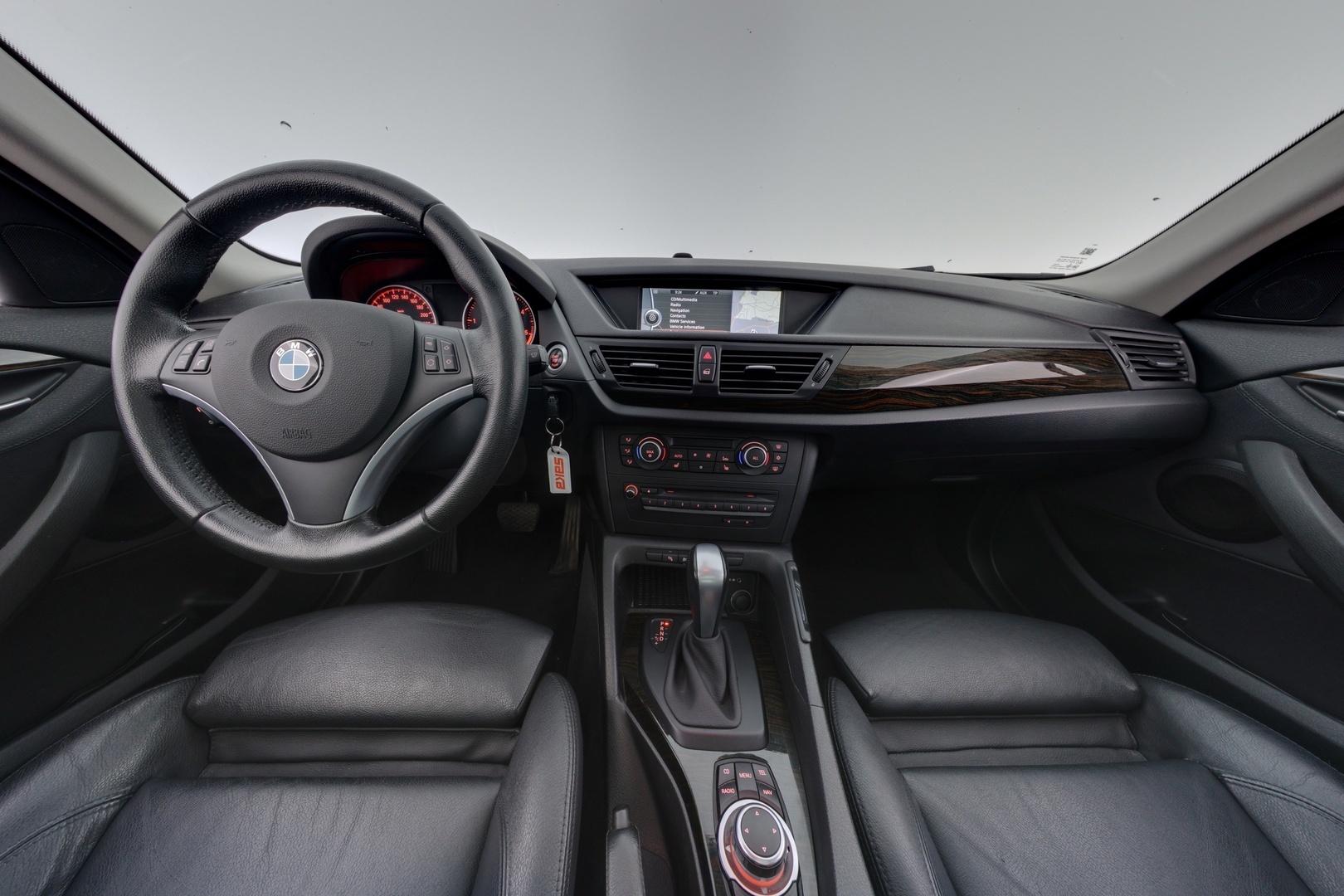 BMW X1 2011
