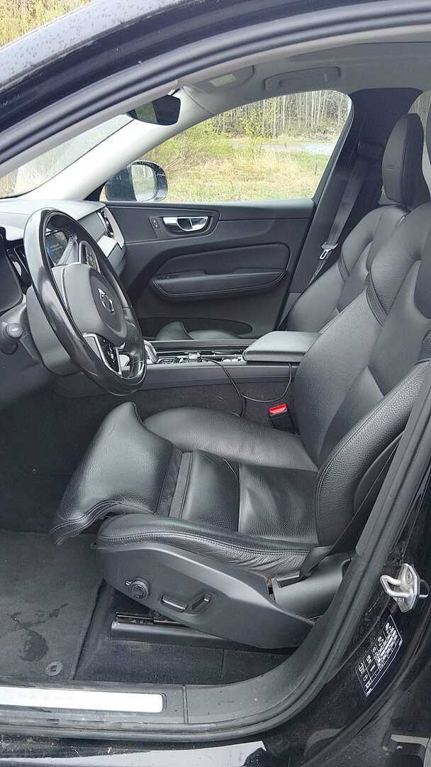 VOLVO XC60 2019