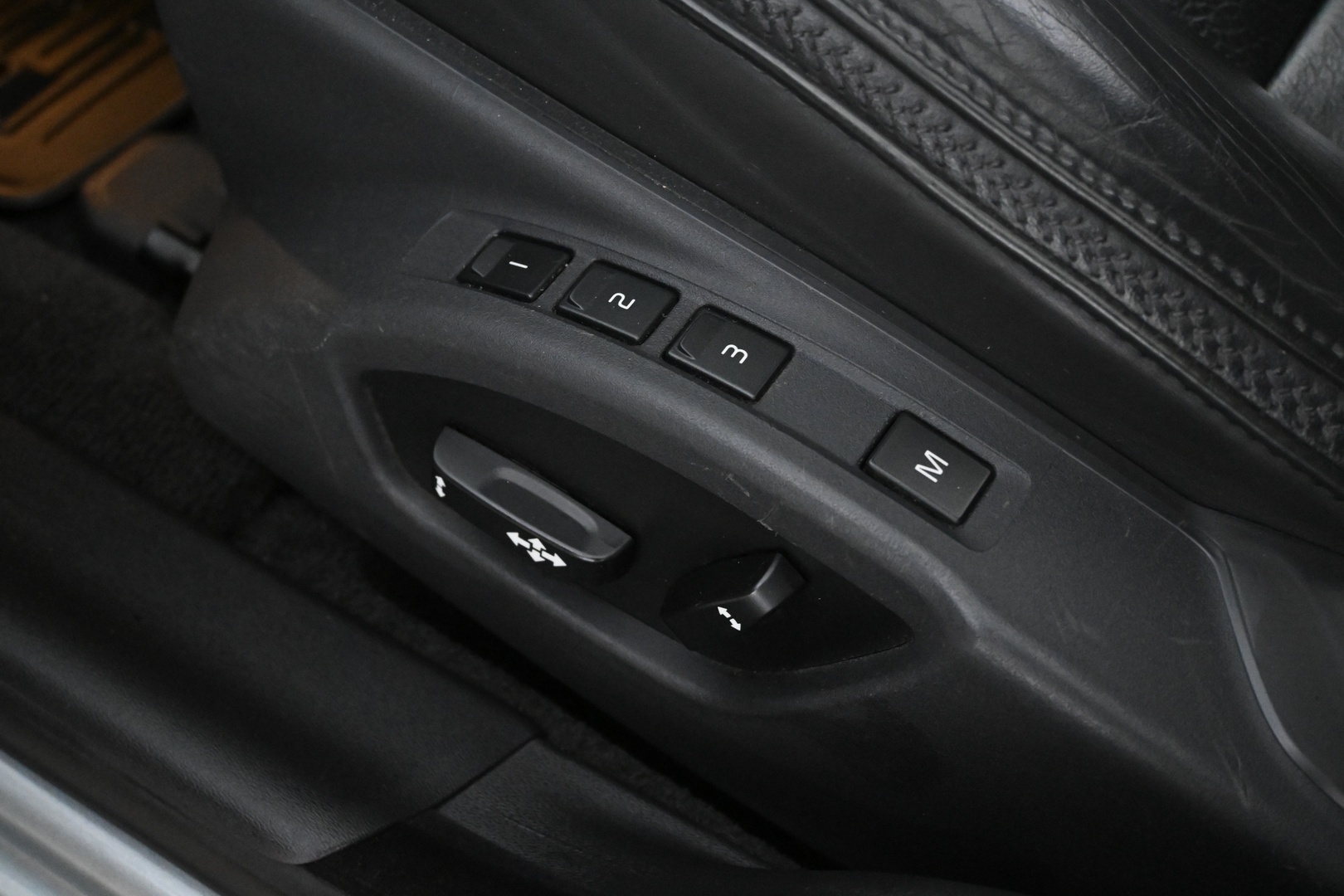 VOLVO XC70 2014