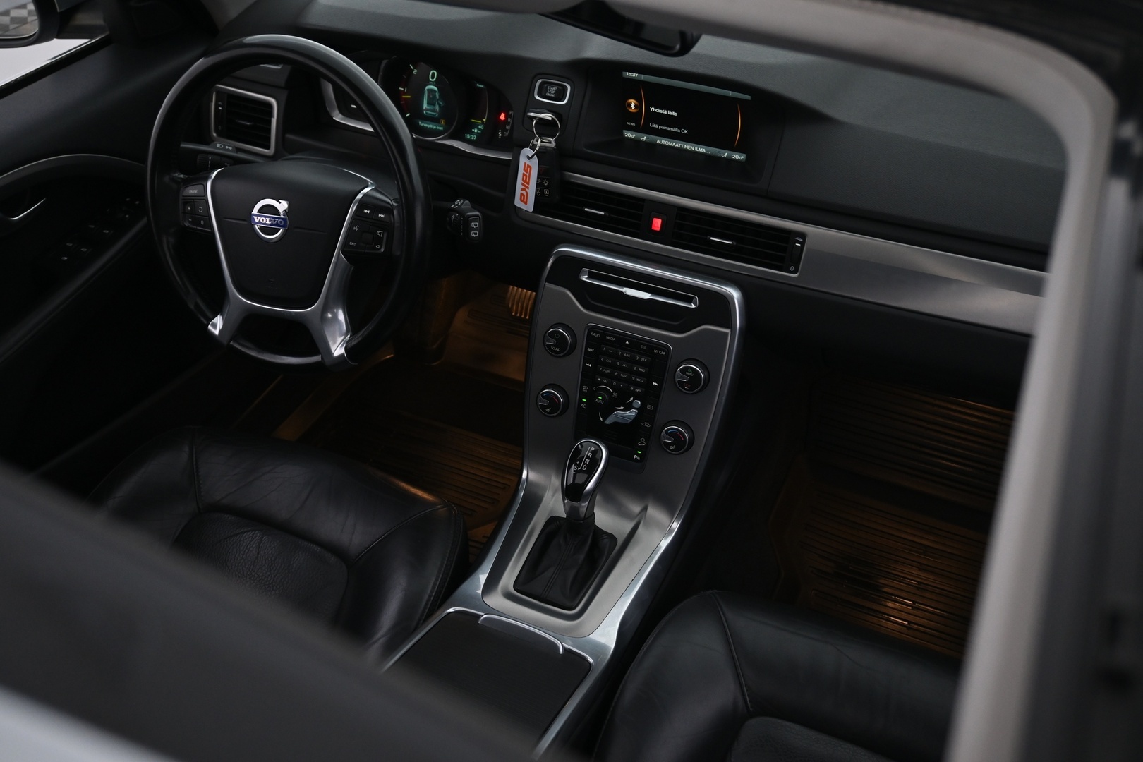 VOLVO XC70 2014