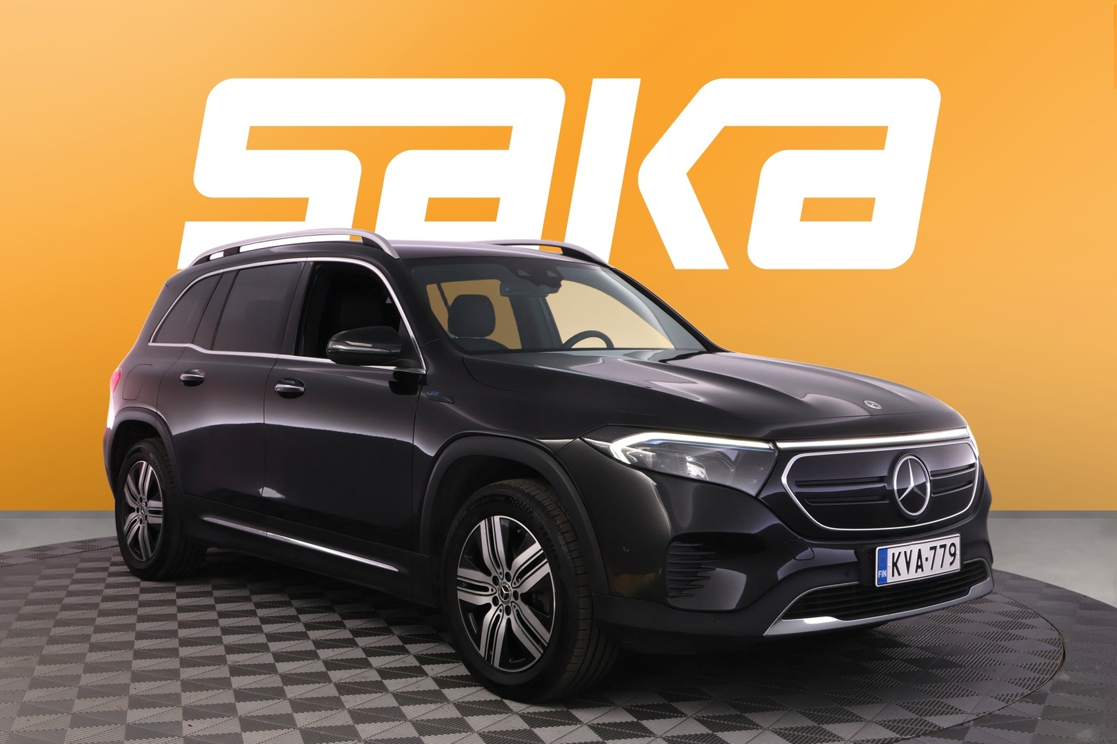 MERCEDES-BENZ EQB 2022