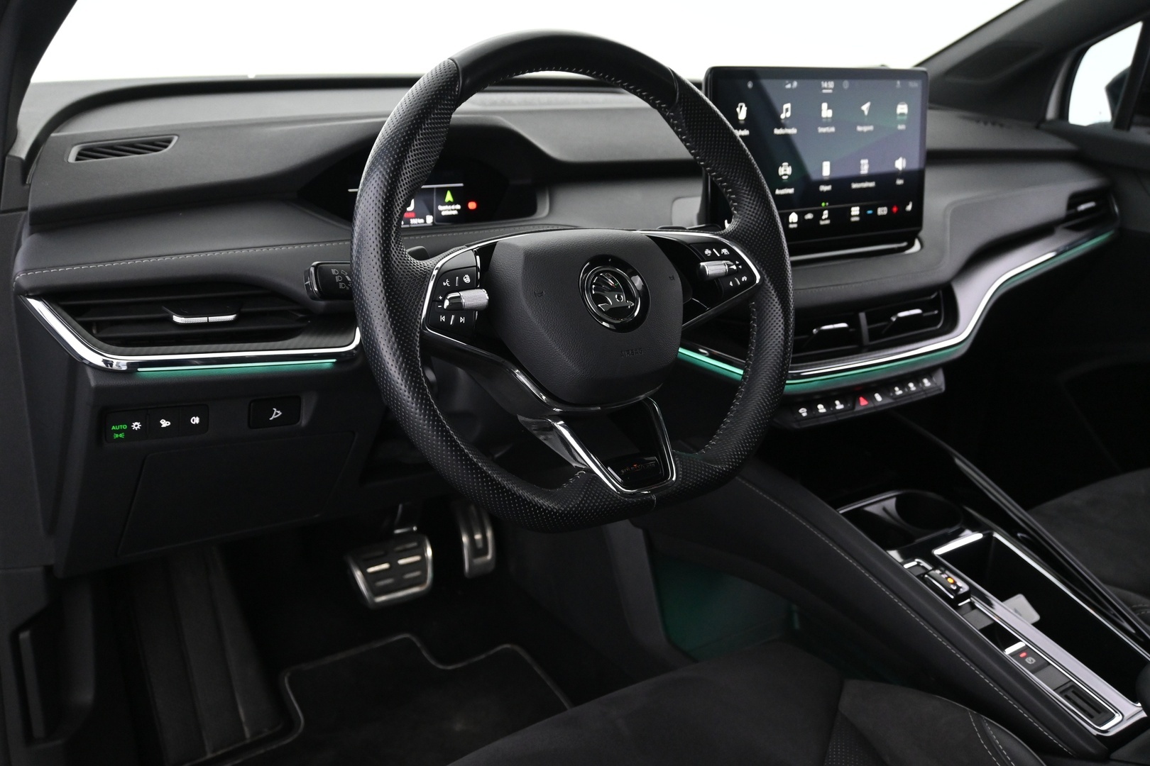 SKODA Enyaq 2023