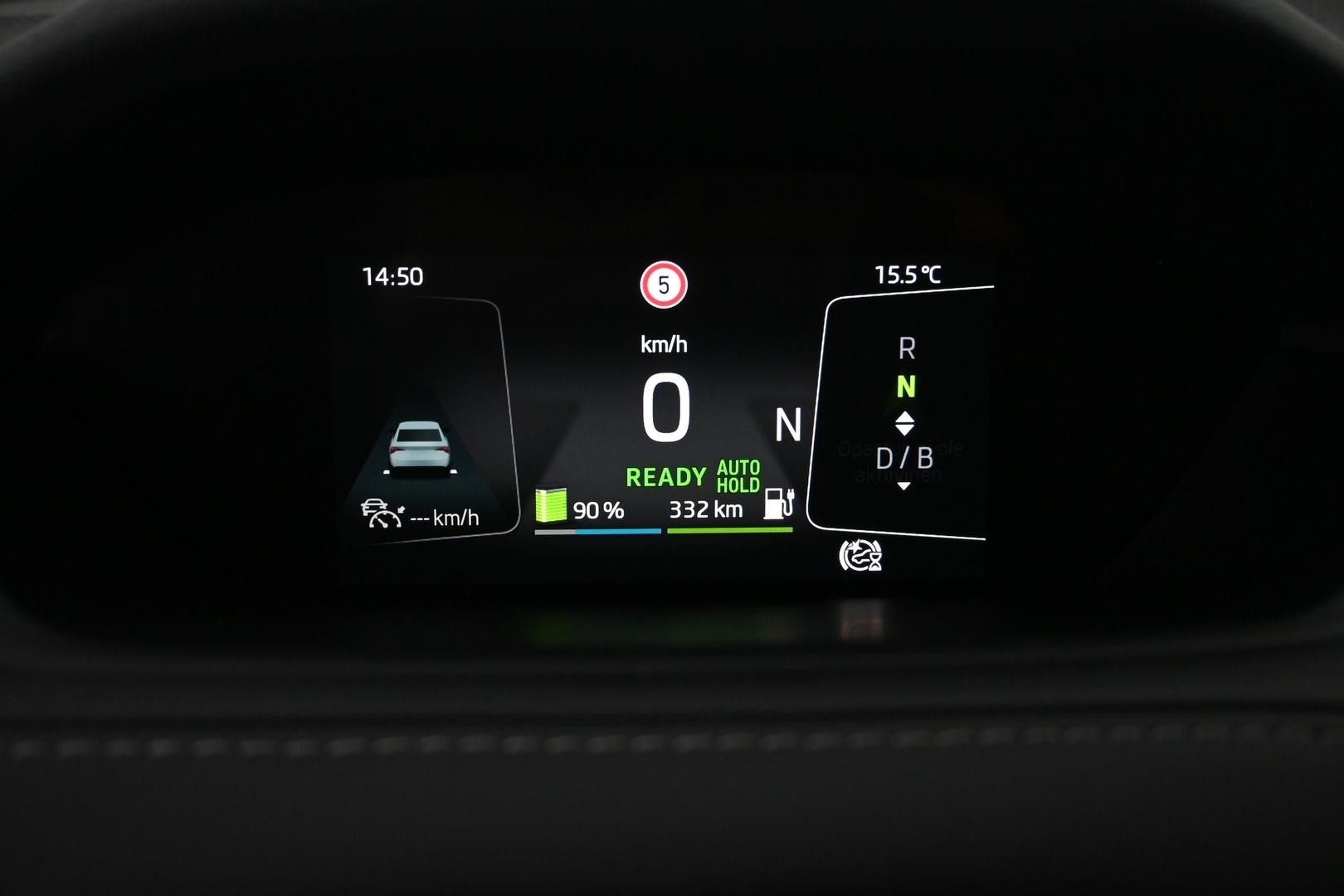 SKODA Enyaq 2023