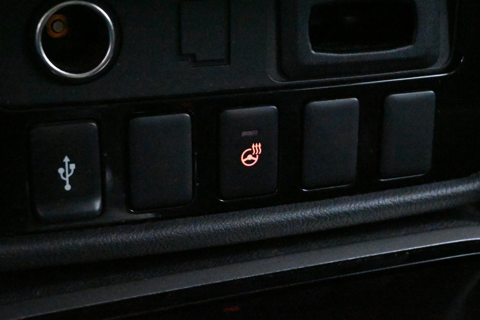 MITSUBISHI Outlander PHEV 2019