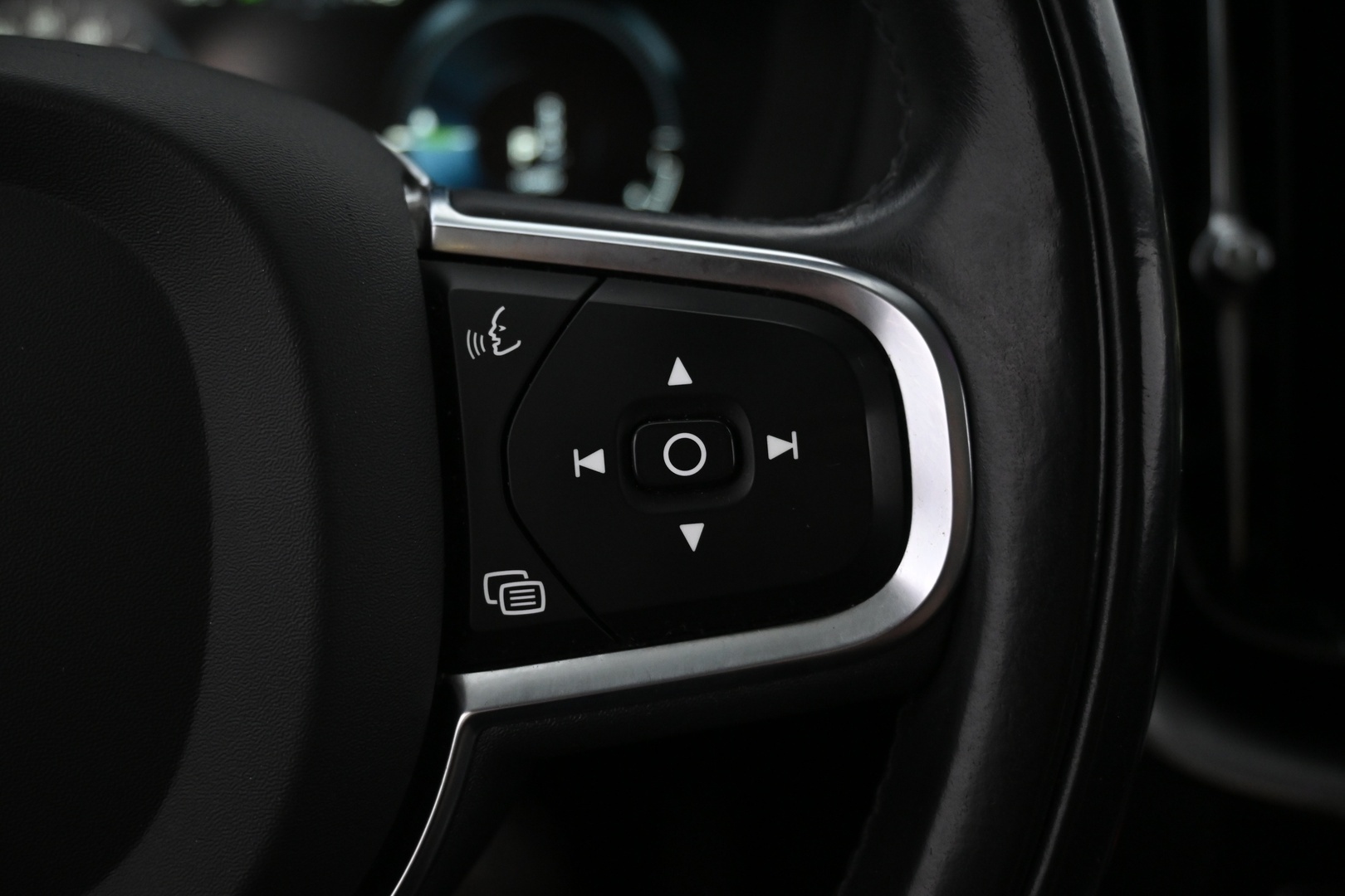 VOLVO XC60 2020