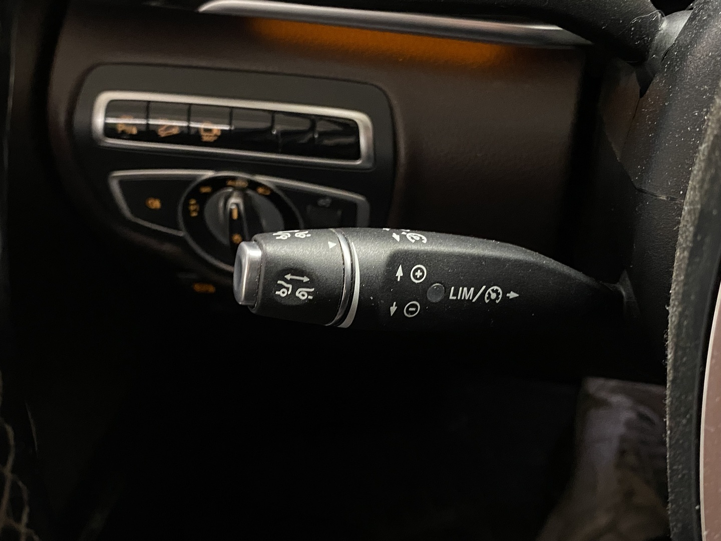 MERCEDES-BENZ V 2016