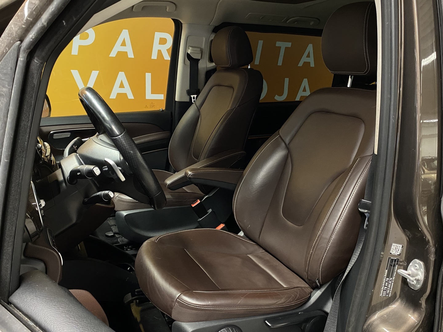 MERCEDES-BENZ V 2016