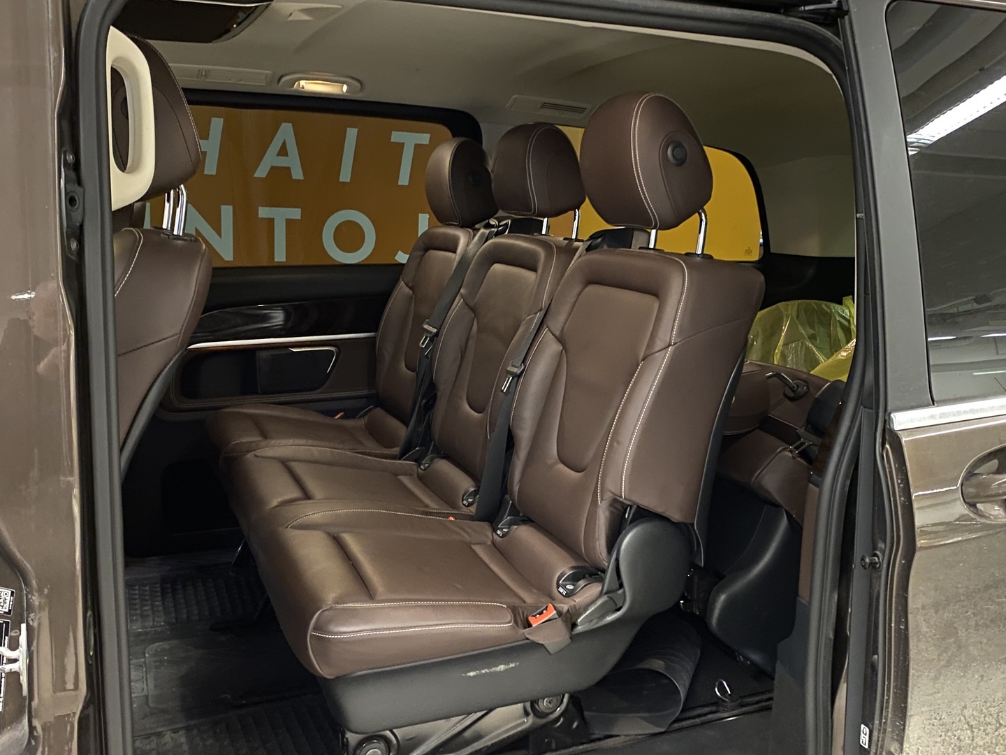 MERCEDES-BENZ V 2016