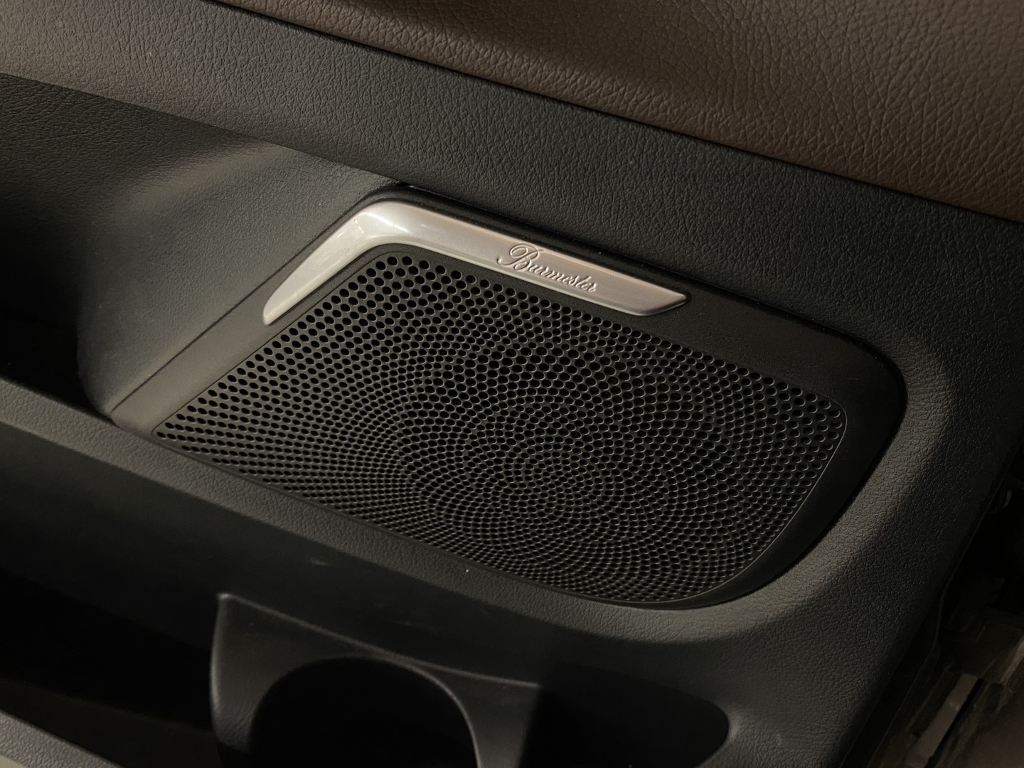 MERCEDES-BENZ V 2016