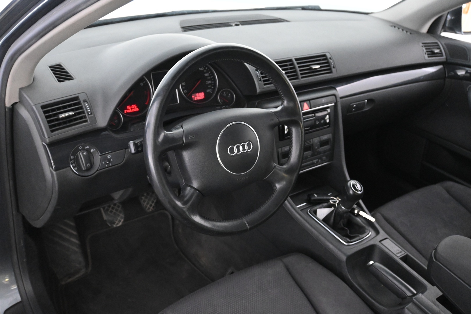 AUDI A4 2003