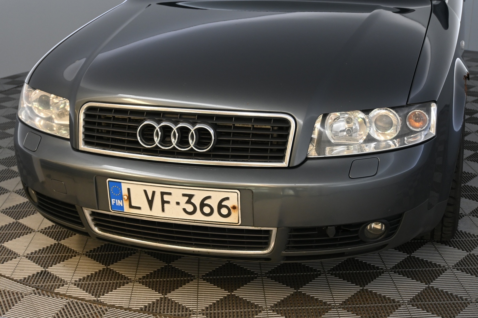 AUDI A4 2003