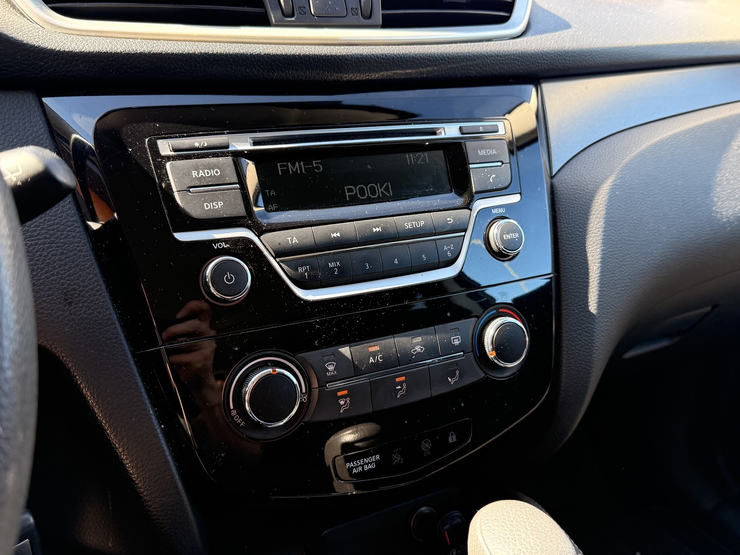 NISSAN Qashqai 2015
