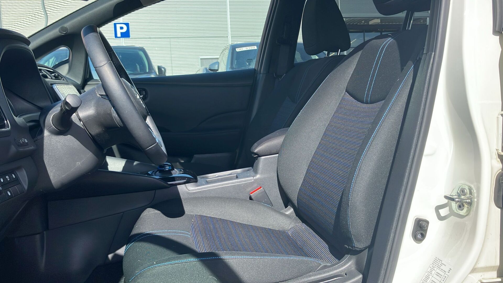 NISSAN Leaf 2023