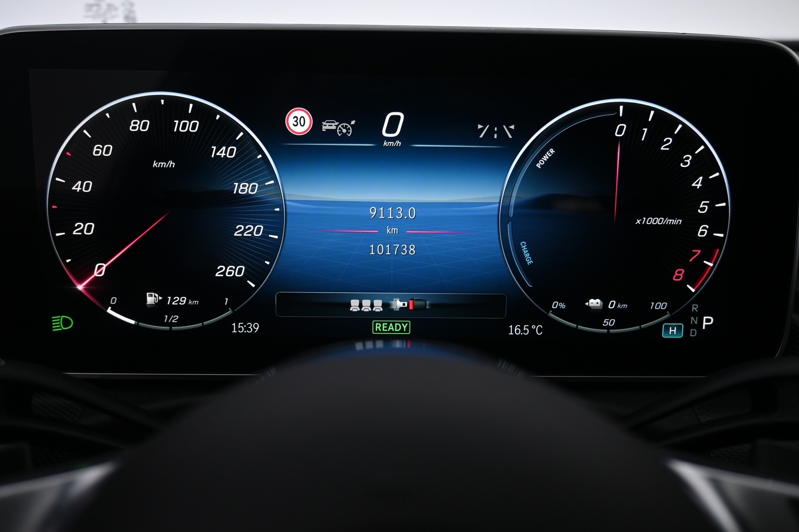 MERCEDES-BENZ C 2023